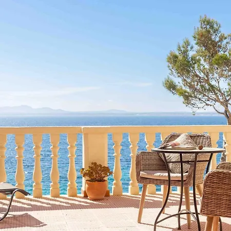 Far Villa